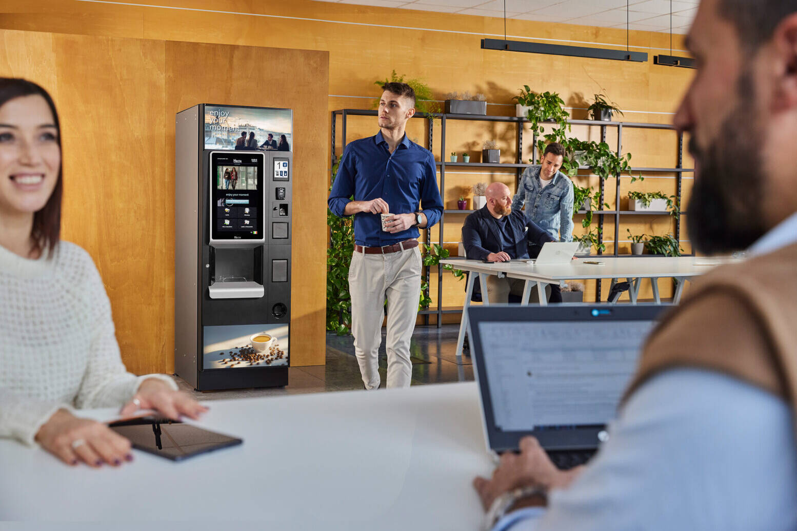 Evoca Necta distributore Barista pro caffè vending machine pausa location break coffee