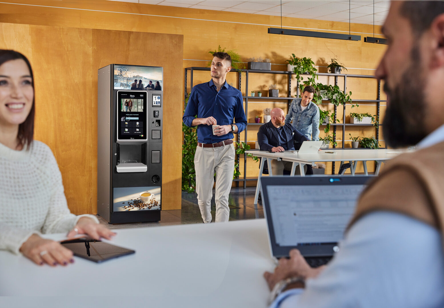 Evoca Necta distributore Barista pro caffè vending machine pausa location break coffee